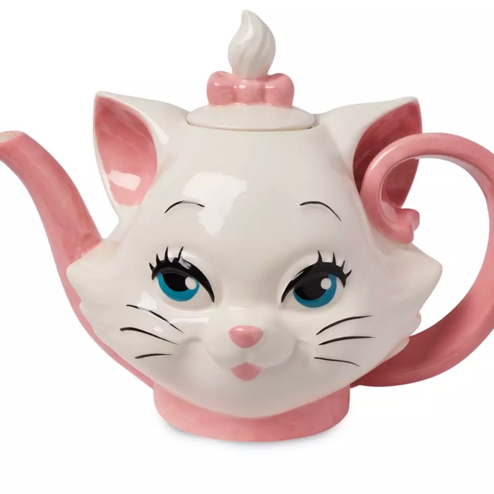 Marie Figural Teapot with Lid by Ann Shen – The Aristocats